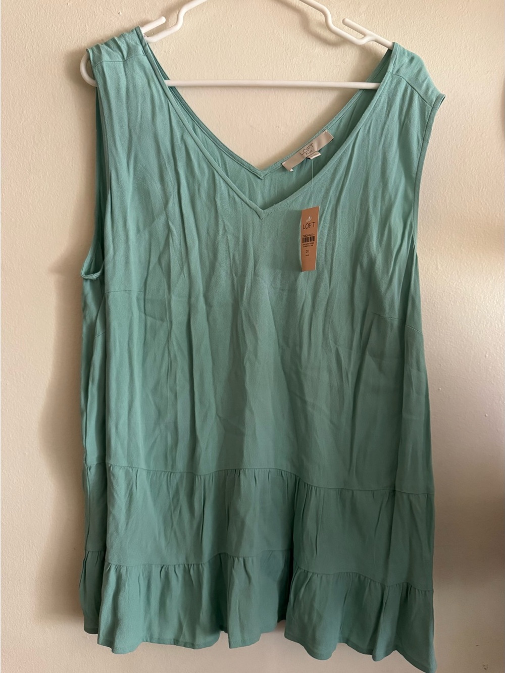 LOFT Plus Women's Mint Tiered V-Neck Sleeveless Top